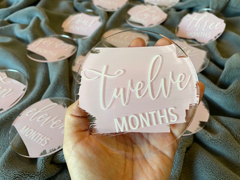 Month milestone acrylic disc | Acrylic Baby Milestone Cards | Monthly Baby Milestone Round | 12 Month Announcement | Month milestone acrylic